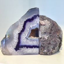 
                      
                        Load image into Gallery viewer, Bookends Geode
                      
                    
