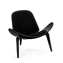 
                      
                        Load image into Gallery viewer, Shell CH07 chair fauteuil lounge hans wegner
                      
                    