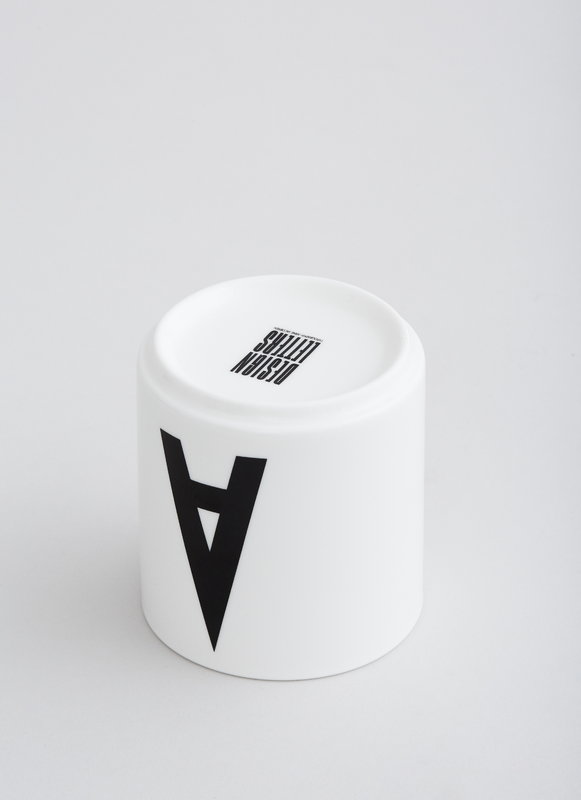Design Letters Arne Jacobsen cup - Alphabet