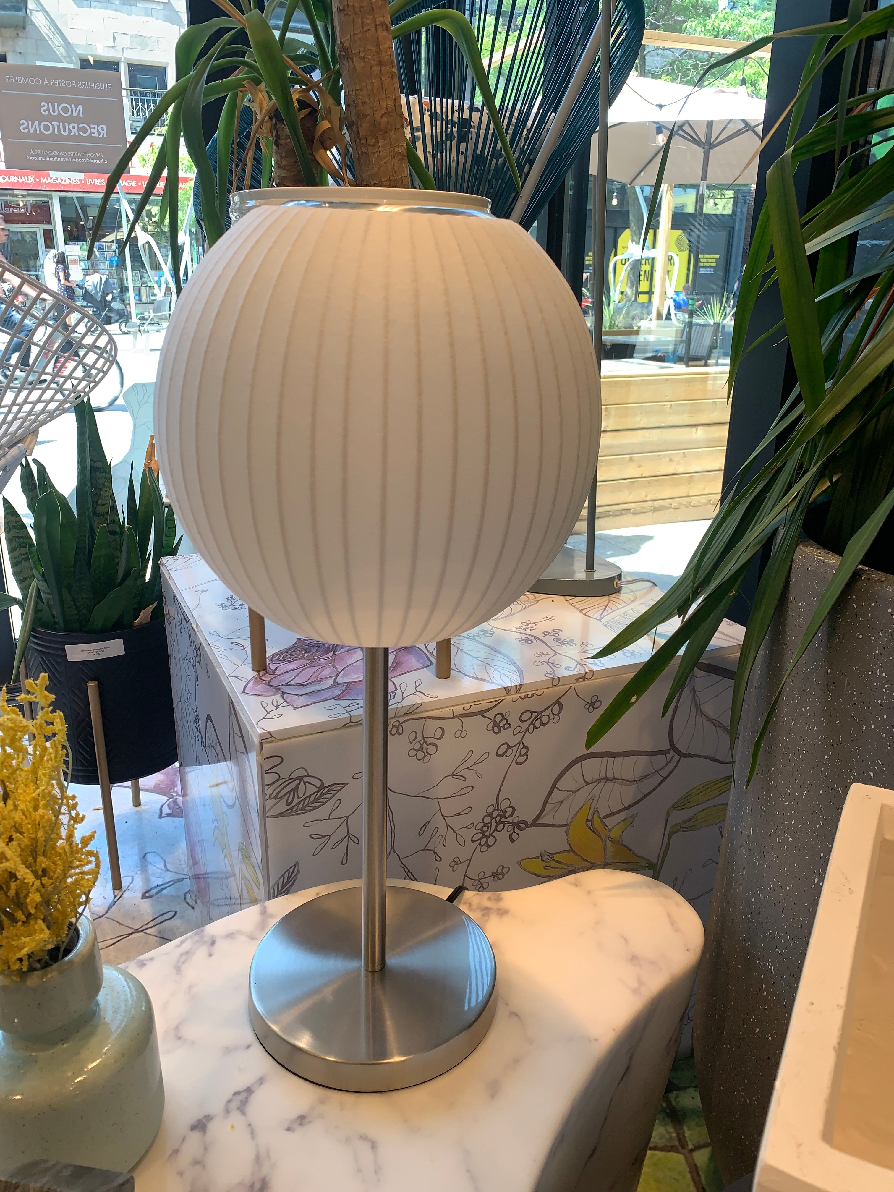 Bubble Ball Table Lamp