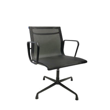 
                      
                        Load image into Gallery viewer, Mesh Management Office Chair with 4 Legs
                      
                    